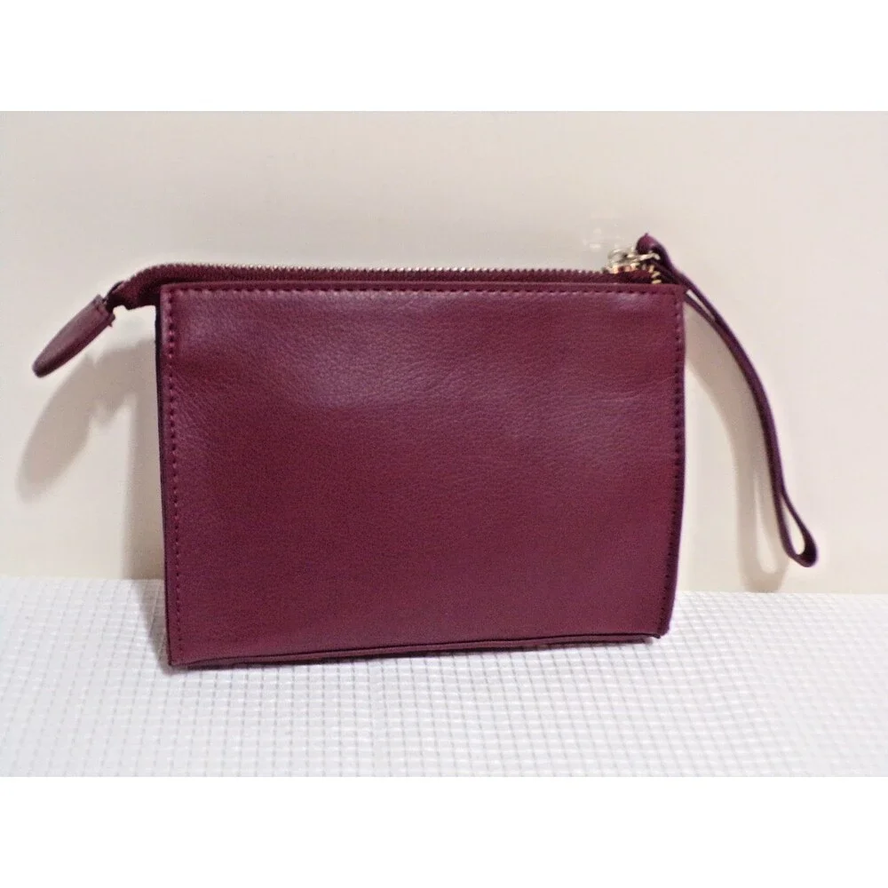 New York & Company Beautiful Maroon w/Gold Tone Zip Wristlet Faux Leather NWT